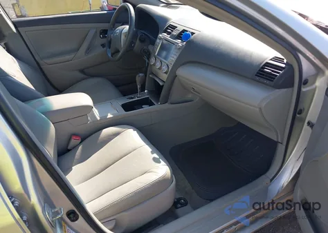 2010 Toyota Camry Le from USA, damaged, VIN 4T1BF3EK8AU561703